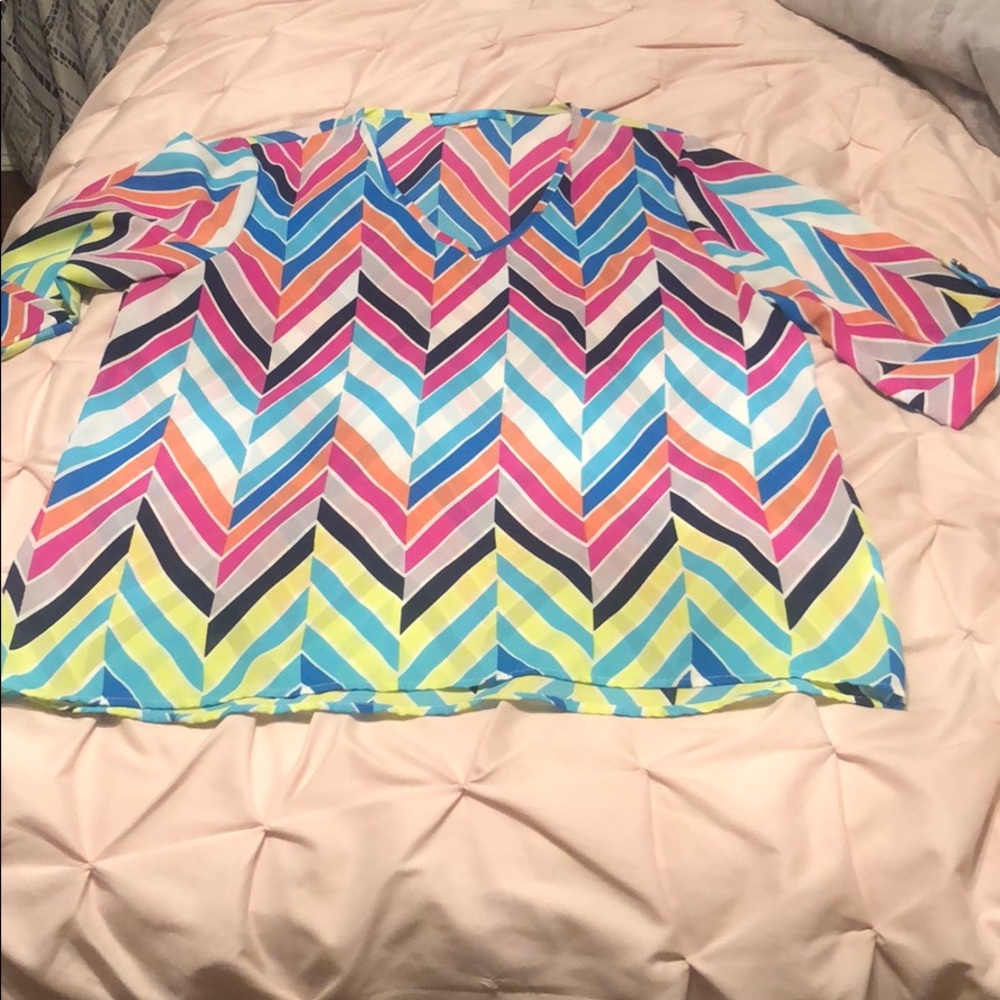 Chevron multi-colored rolled sleeve v-neck blouse